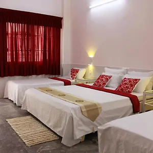 Quang Saigon Hotel- 40-7 Bui Vien-walking Street ** Ho Chi Minh City